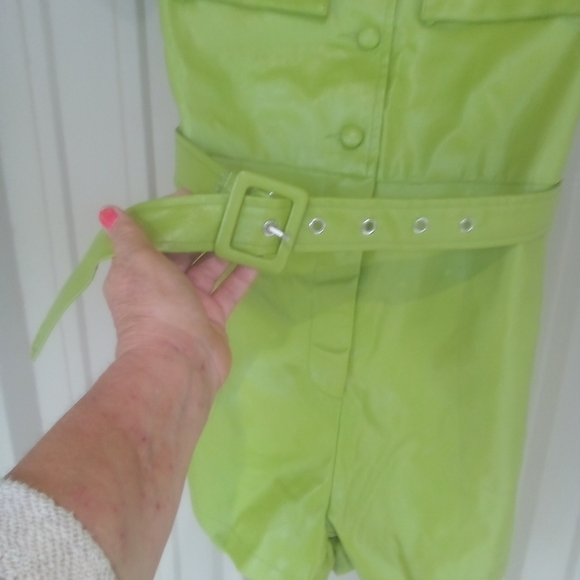 Women's Vegan Faux Leather Green Romper Size Small Christmas Elf Lace Collar - Picture 6 of 10